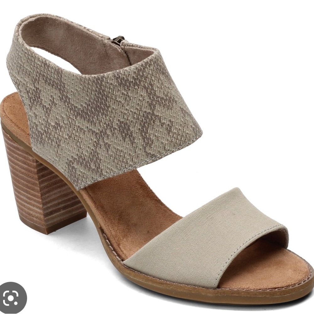 Toms Majorca Block Heel Sandal in Natural Snake - size 8